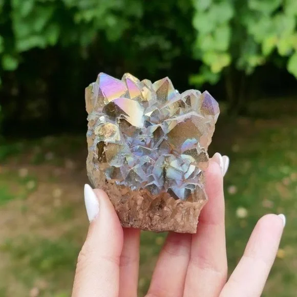 Titanium Aura Quartz Crystal - Picture 9 of 10